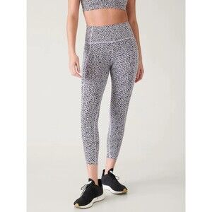 Athleta Ultimate Stash High Rise Textured 7/8 Leggings Size Large Athleisure